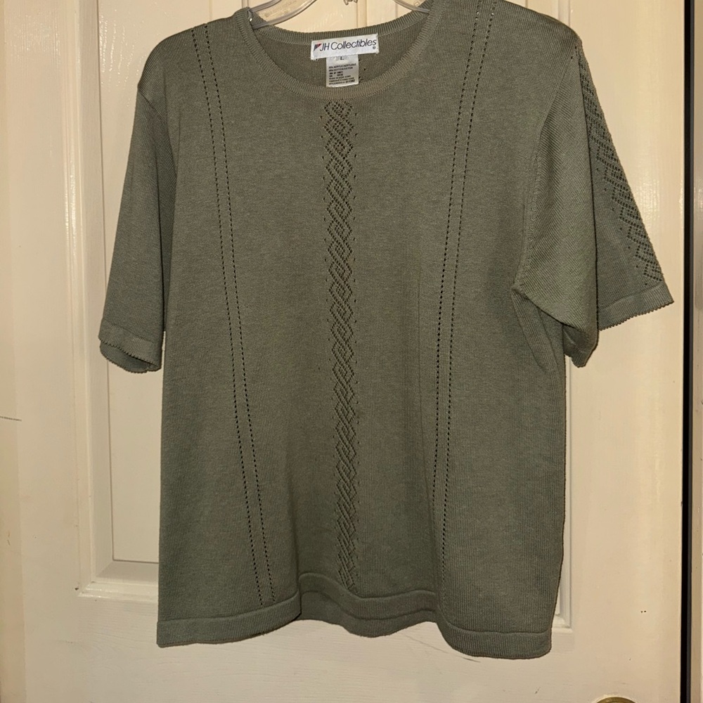 Loose tshirt olive green
